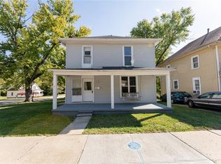 318 N 9th St, Atchison, KS 66002