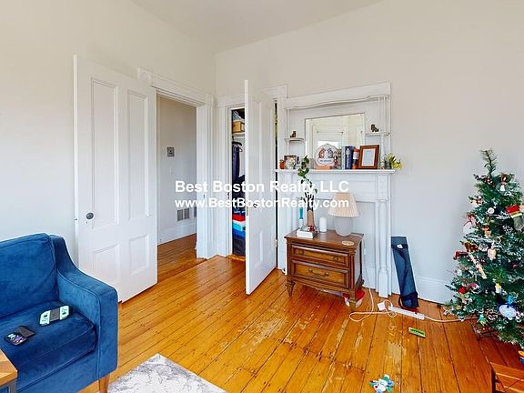 2nd image of 125 Hampshire St #5