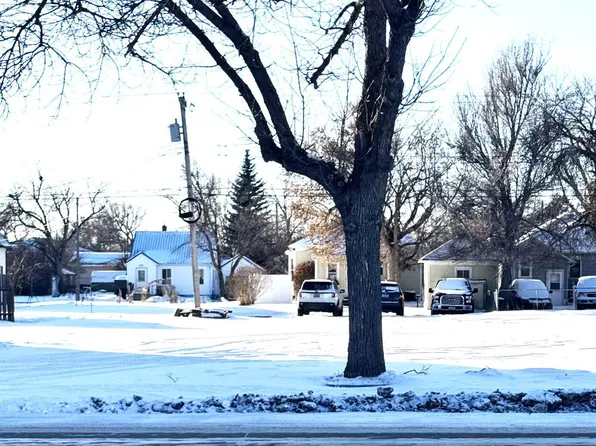917 Main St, Williston, ND 58801