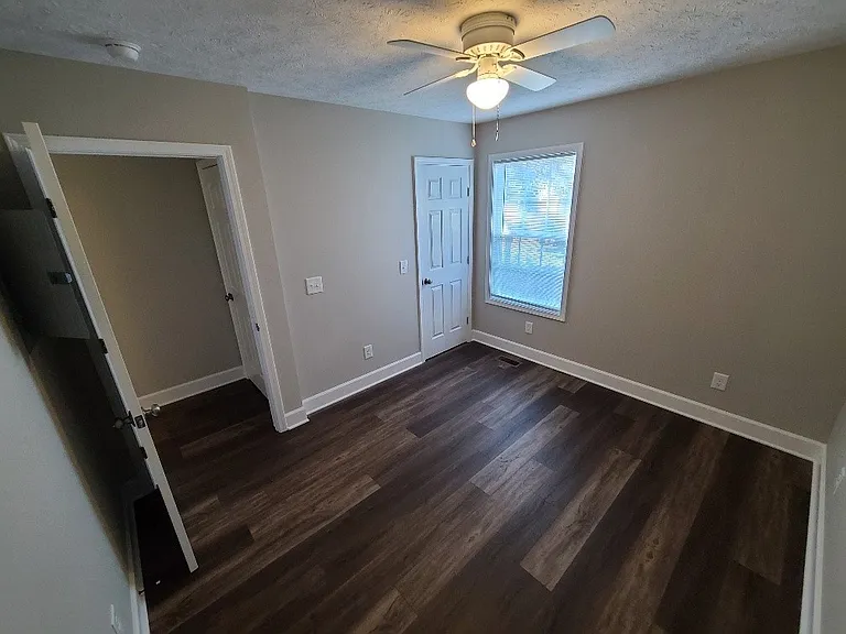 109 Williams St #B — Photo 7