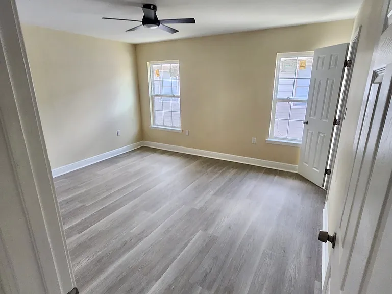 3209 Idaho Ave — Photo 8