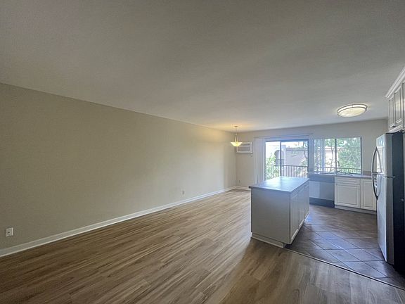 2nd image of 7838 Cowles Mountain Ct Unit C17