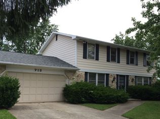 712 Brentwood Cir, Auburn, IN 46706