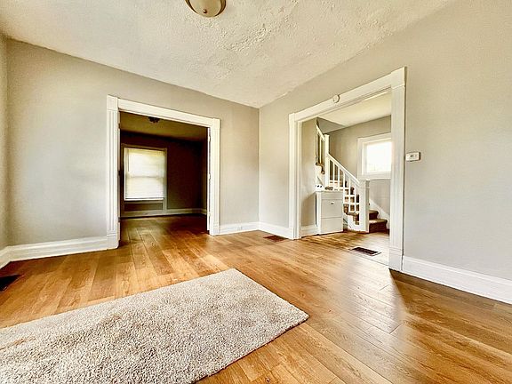 5th image of 407 N Johnson St