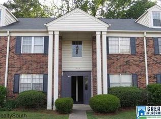 1914 Shades Cliff Ter APT A, Vestavia Hills, AL 35216