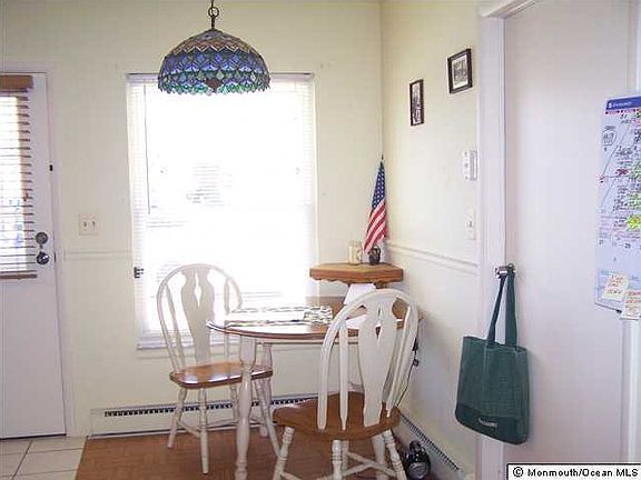 4th image of 290 Malvern Court #C