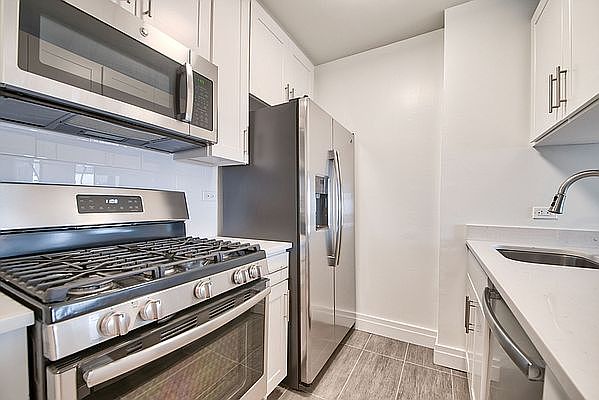 1st image of 225 E 95th St #C20l
