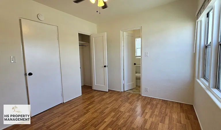 518 Flower St #A — Photo 12