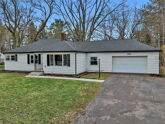 2nd image of 7531 Quaker Rd