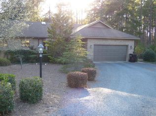 360 Fairway Ct, Pinehurst, NC 28374