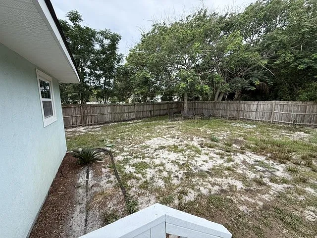 1360 Marshall Dr — Photo 23