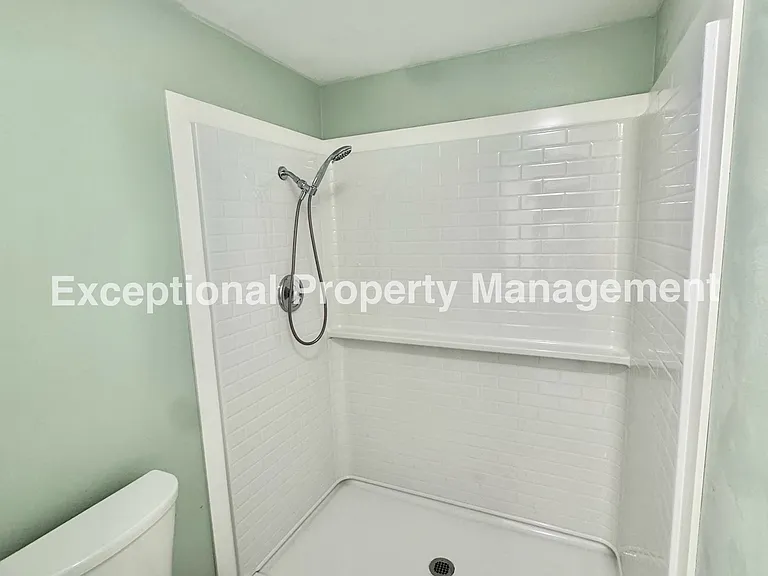 8419 Cedarwood Ln — Photo 9
