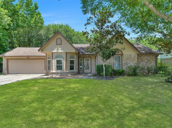 1312 Osborne Dr, Friendswood, TX 77546