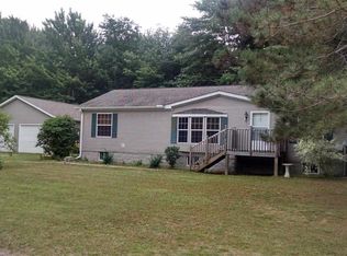 520 Meadowbrook Ln, Marquette, MI 49855