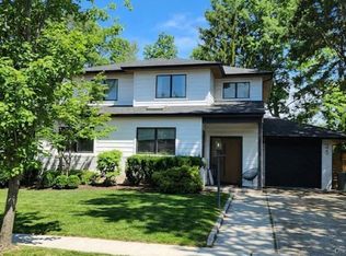 25 Lewis Lane, Port Washington, NY 11050