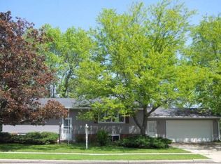 514 Edgewood Dr, Waupun, WI 53963