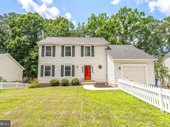 1419 Bayshire Ln, Herndon, VA 20170