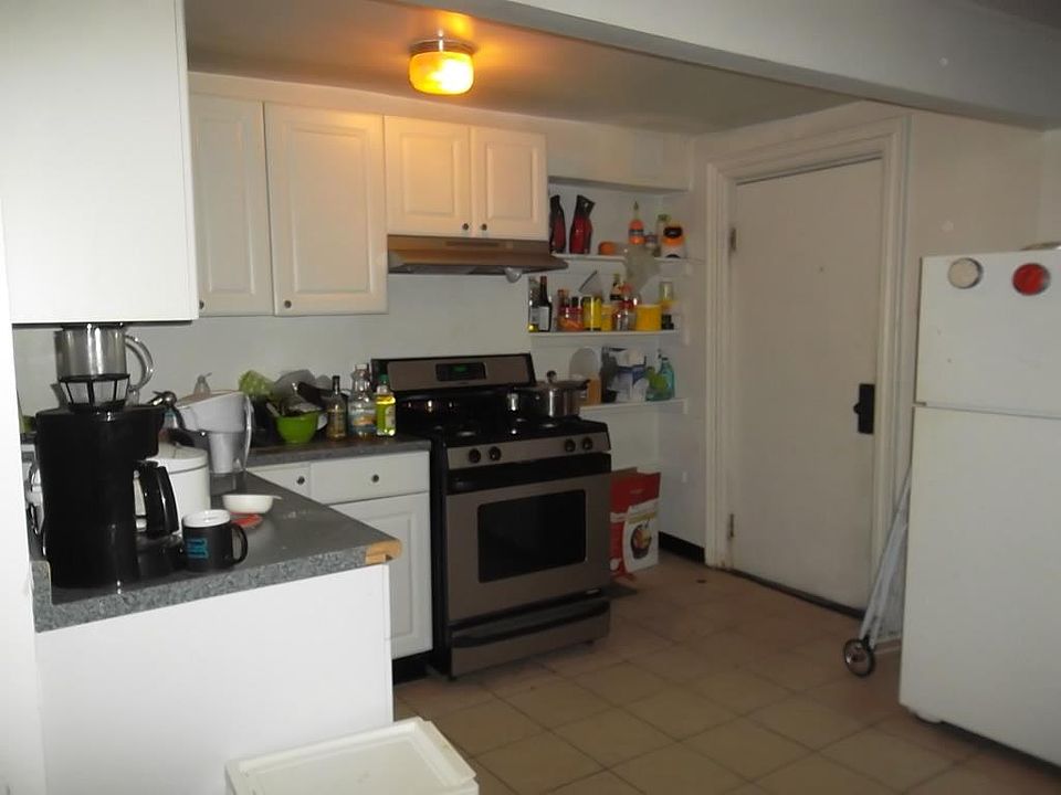 2nd image of 4 Worthington St #1