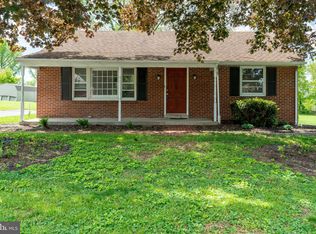 128 Crestmont Ave, Lancaster, PA 17602