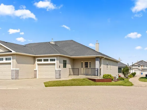 45 W Stromsay Gate, Carstairs, AB T0M 0N0