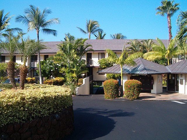 Country Club Villas