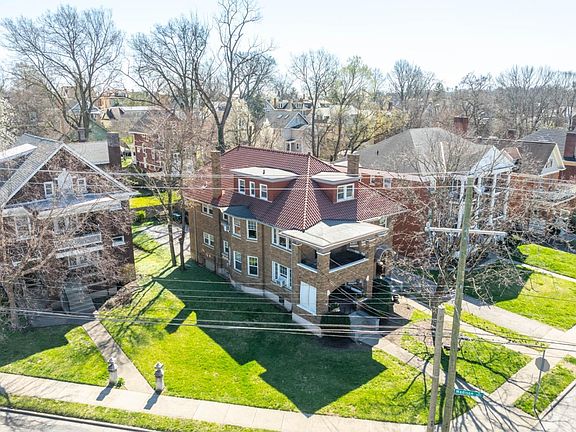 2nd image of 3542 Stettinius Ave