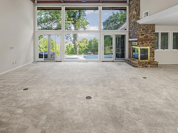 5th image of 55960 Dana Dr