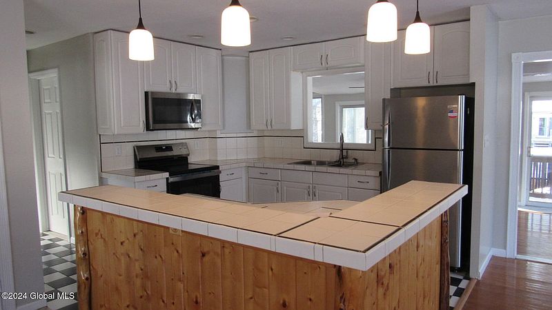 2nd image of 6 Keyes Street