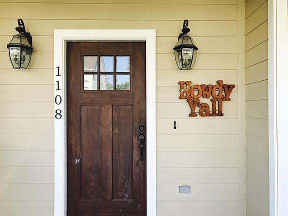 3rd image of 1101 Oney Hervey Dr #1