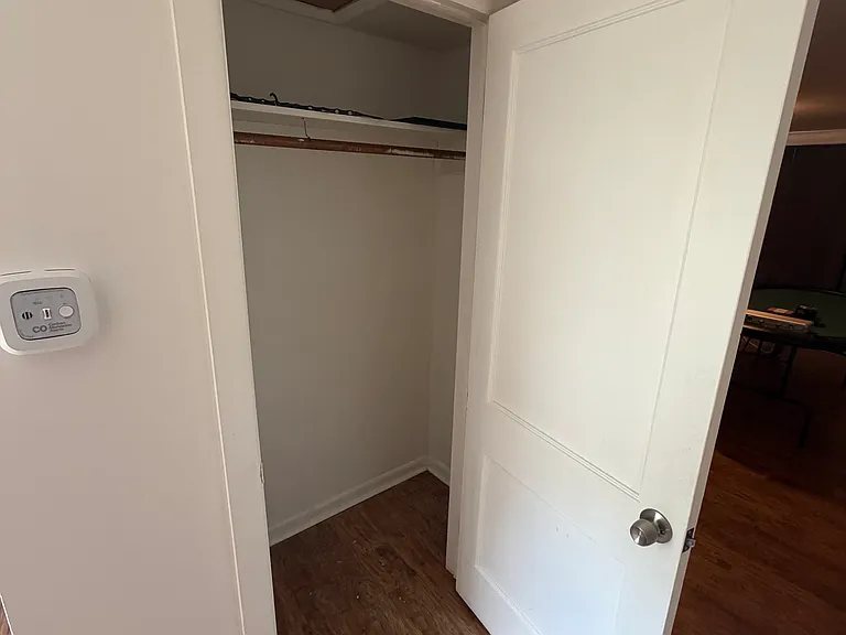 22853 Teppert Ave — Photo 4