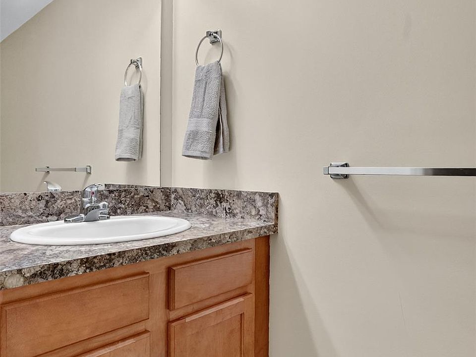 1655 Riverside Dr Apt 12, photo 21
