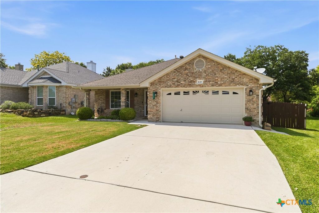 1646 Lantana Cir, New Braunfels, TX - View 2