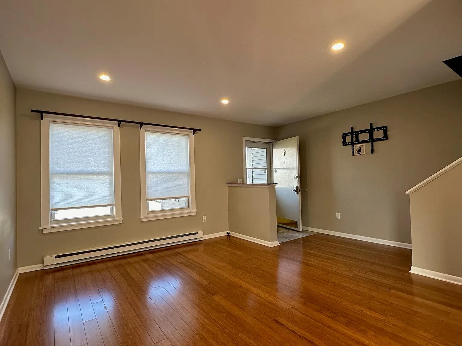 26 Couch Street — Photo 1