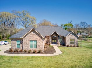 48 Place Ln, Greenbrier, AR 72058