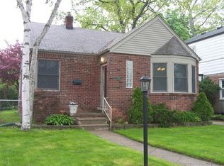 814 N Mildred St, Dearborn, MI 48128