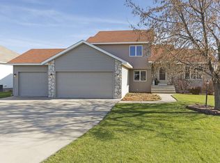 1862 Tierney Dr, Hastings, MN 55033
