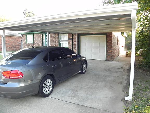 Front/ Right side of house