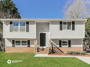 8218 Ivy Hollow Dr, Charlotte, NC 28227