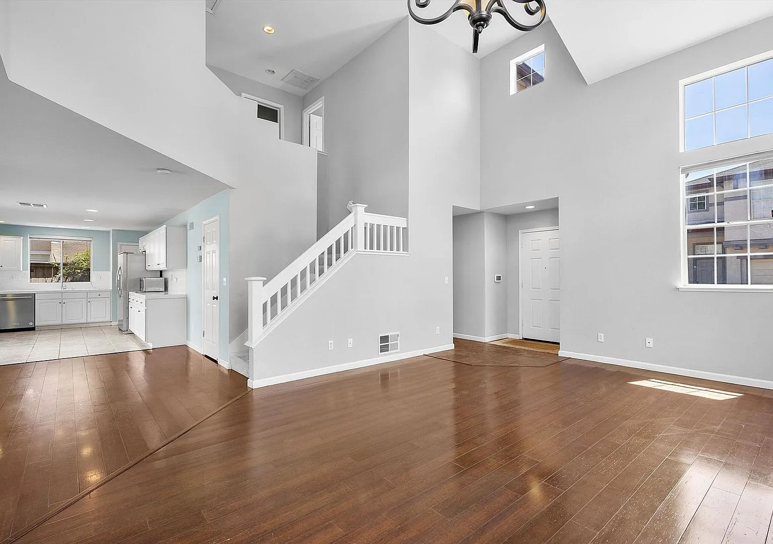 1 Challen Ct - 3 bedroom | 2.5 bath | Single family home — Photo 4