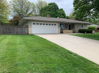 1390 Walnut St, Syracuse, NE 68446