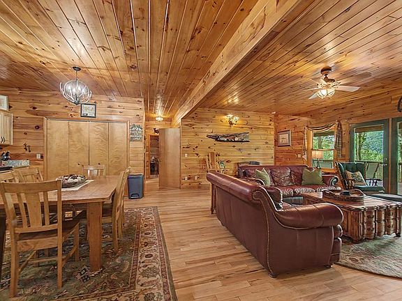 8th image of 453 Macs Mountain Retreat Ln