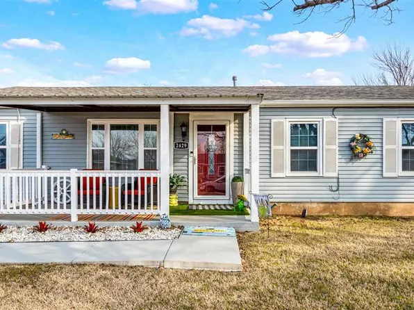 2429 NW 28th St, Lawton, OK 73505
