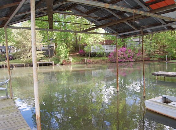 4th image of 216 Pinelake Dr