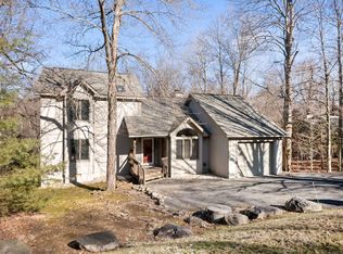 449 Miller Dr, Pocono Pines, PA 18350