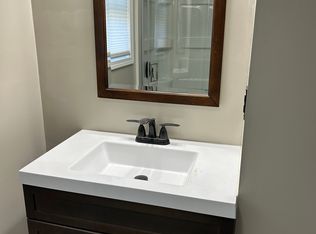 1516 Lynn St, Mishawaka, IN 46545