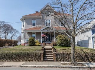 24 Fairview St, Winthrop, MA 02152
