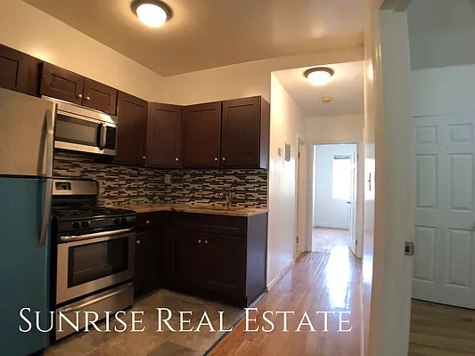 Rented by Sunrise Real Estate | media 88