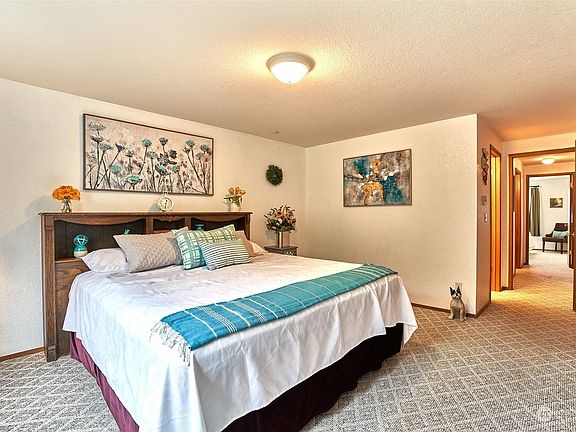 5th image of 20617 28th Avenue W #D4