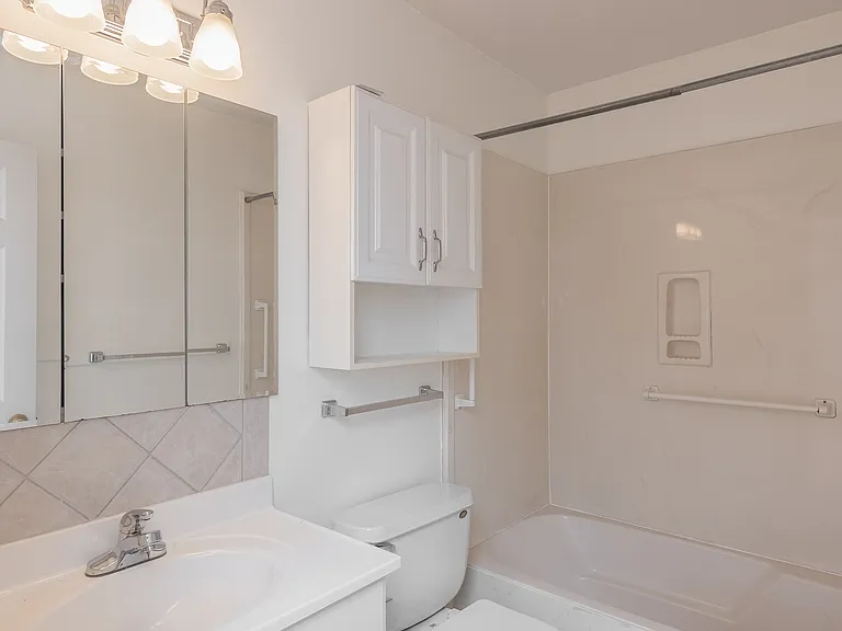2300 W Michigan Ave #16 — Photo 14