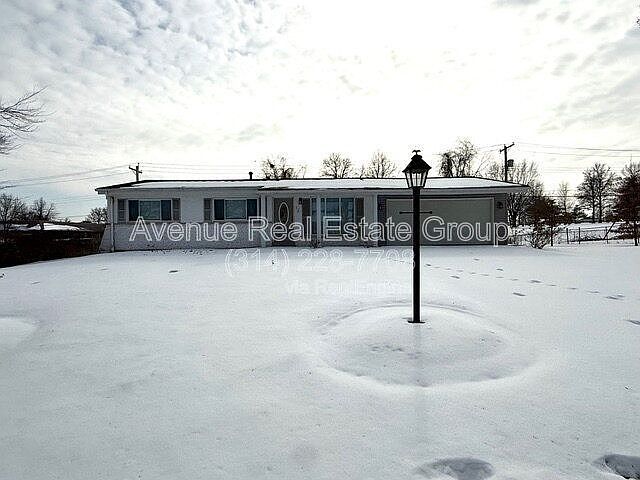 1st image of 12 Queensbrook Pl